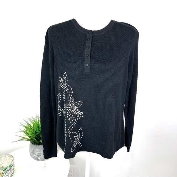 Evan-Picone embroidered flowers black sweater womens waffle knit button size L - Picture 1 of 8